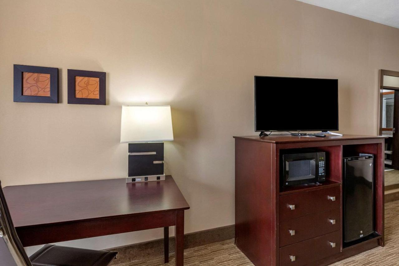 Comfort Suites Perrysburg - Toledo South Екстер'єр фото